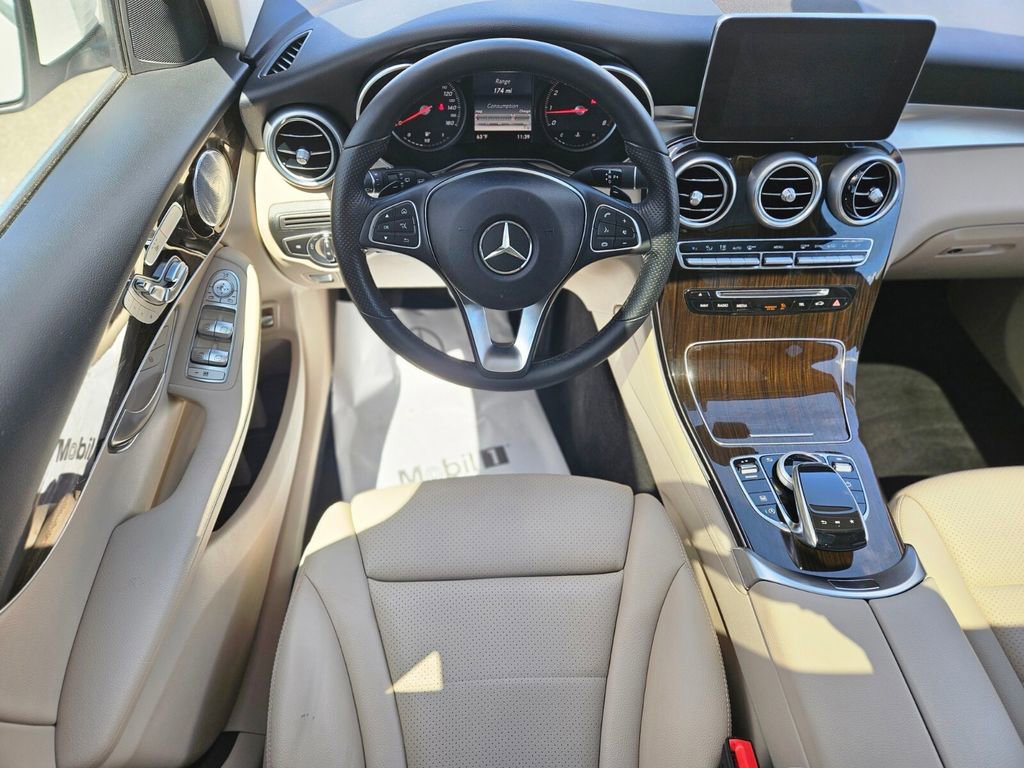 Used 2018 Mercedes-Benz GLC 300 4MATIC image 11
