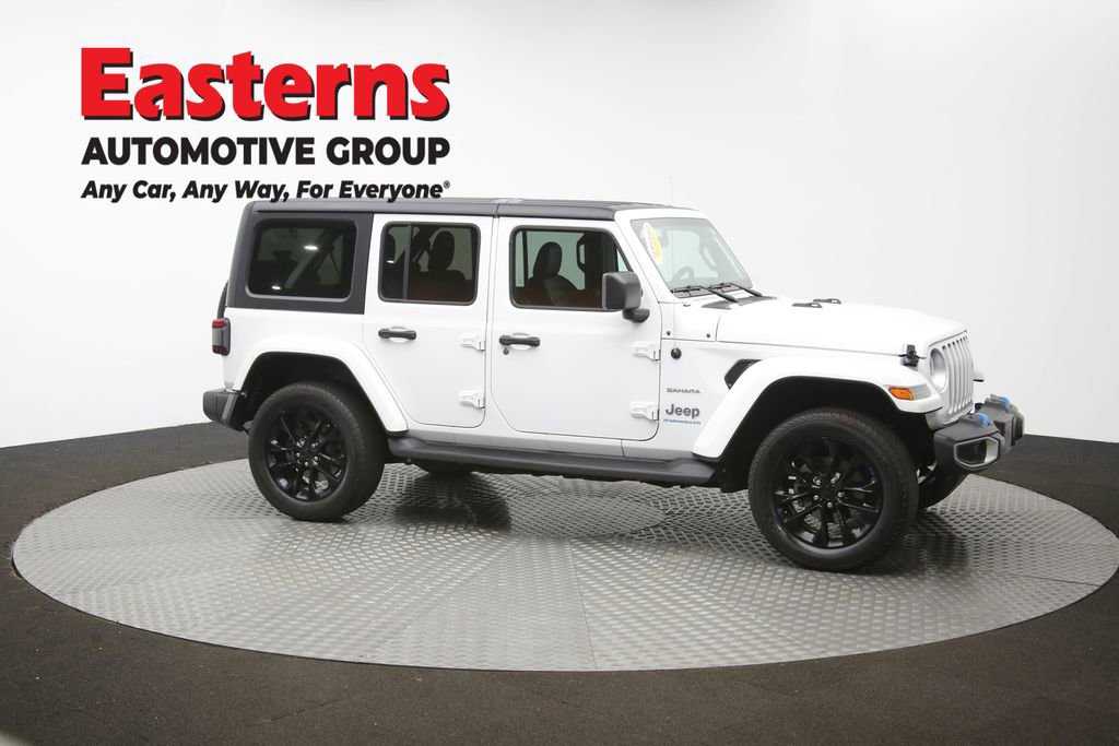 Used 2023 Jeep Wrangler Unlimited Sahara AWD/4WD image 51