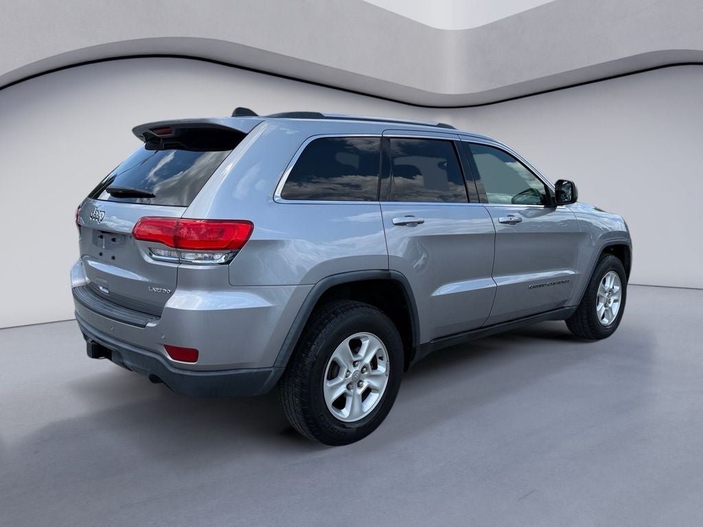 Used 2017 Jeep Grand Cherokee Laredo w/ Quick Order Package 23E AWD/4WD image 5