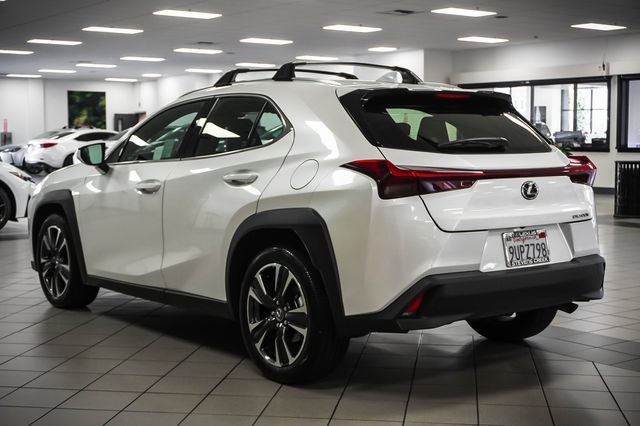 Certified 2025 Lexus UX 300h FWD image 8