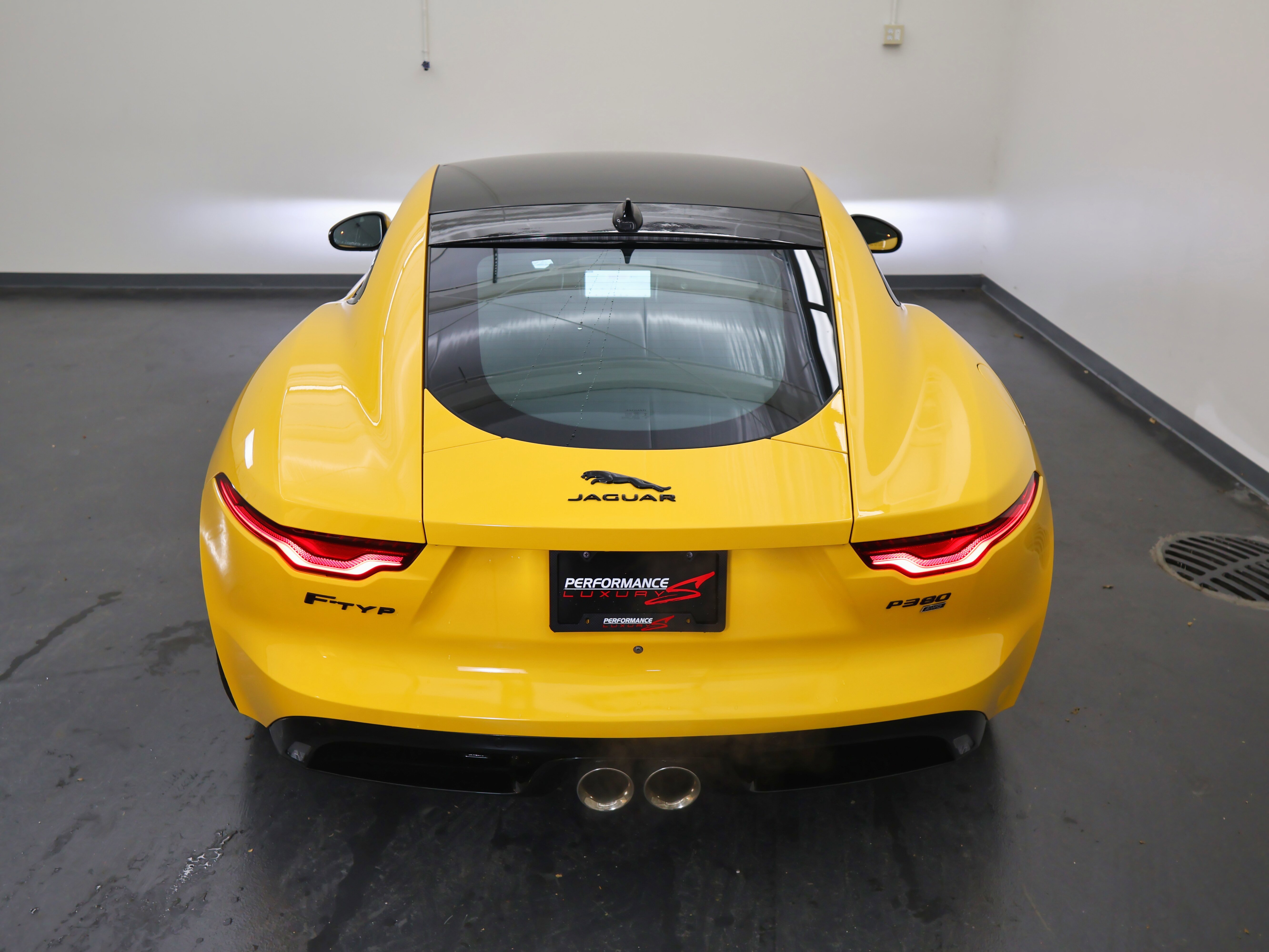 Used 2021 Jaguar F-TYPE R-Dynamic image 10