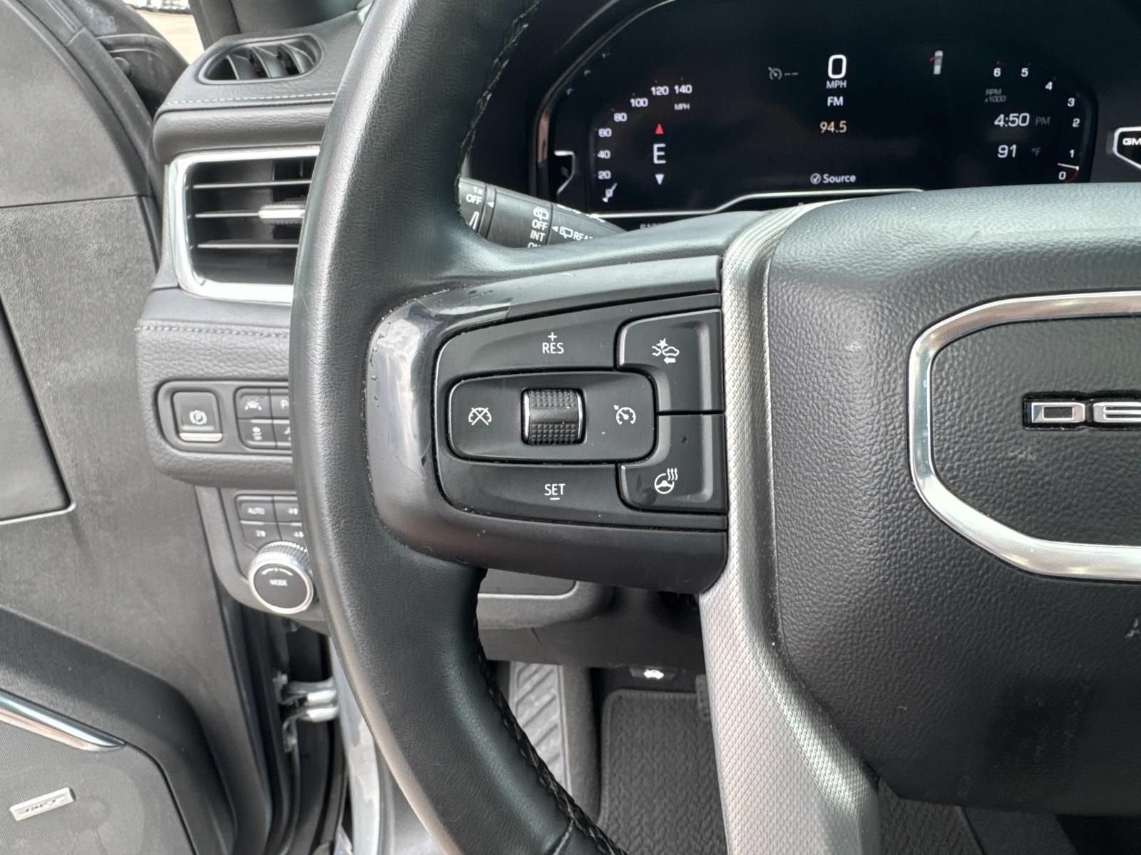 Used 2023 GMC Yukon Denali AWD/4WD image 26