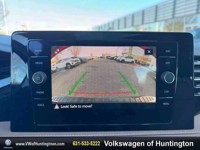 Certified 2025 Volkswagen Jetta SEL image 29