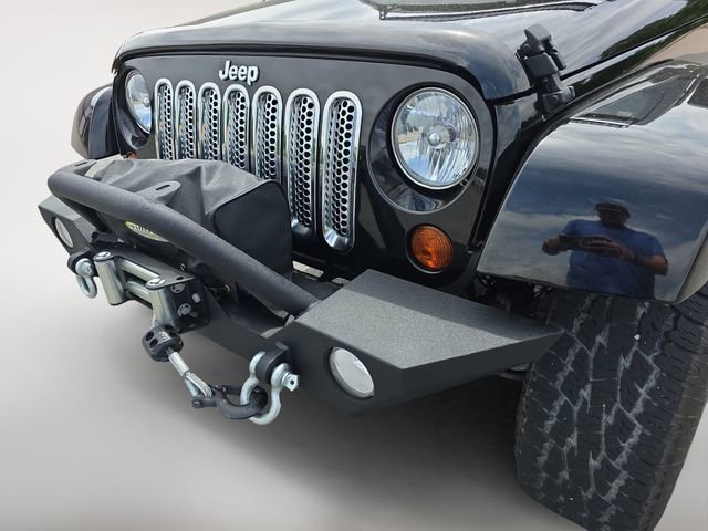 Used 2013 Jeep Wrangler Sahara w/ Mopar Chrome Edition Group AWD/4WD image 31
