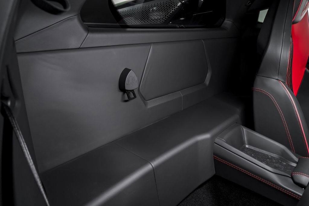 Used 2024 Lamborghini Revuelto image 30