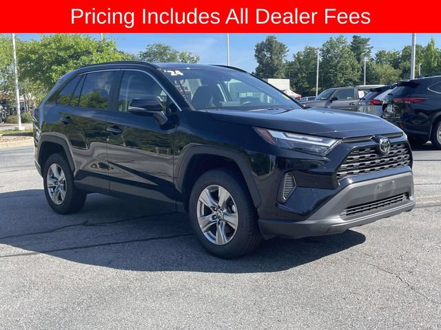Used 2024 Toyota RAV4 XLE AWD/4WD image 7