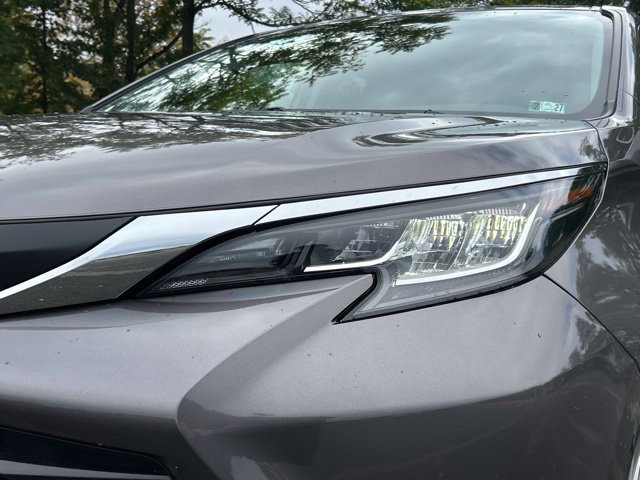 Used 2022 Toyota Sienna XLE AWD/4WD image 11