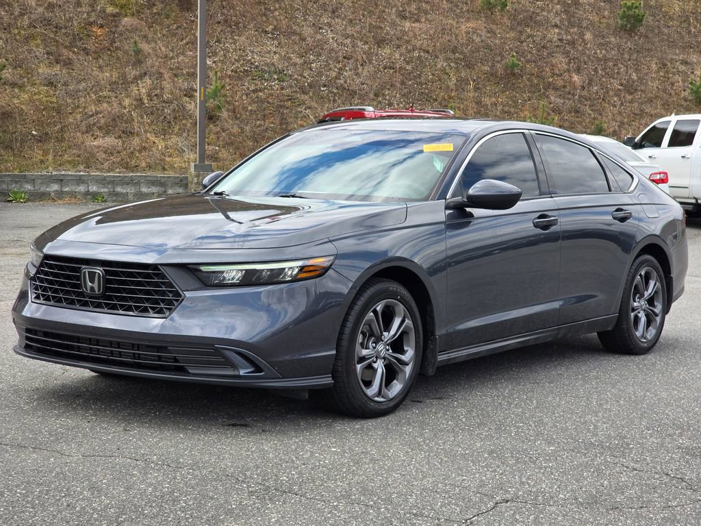 Used 2023 Honda Accord EX image 2
