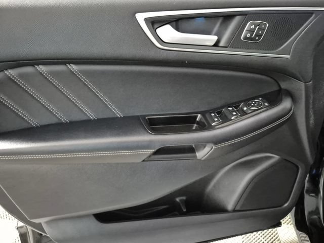Used 2018 Ford Edge Sport w/ Equipment Group 401A AWD/4WD image 15
