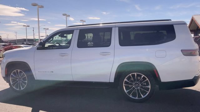 Used 2024 Jeep Wagoneer L Series II w/ Premium Group I AWD/4WD image 7
