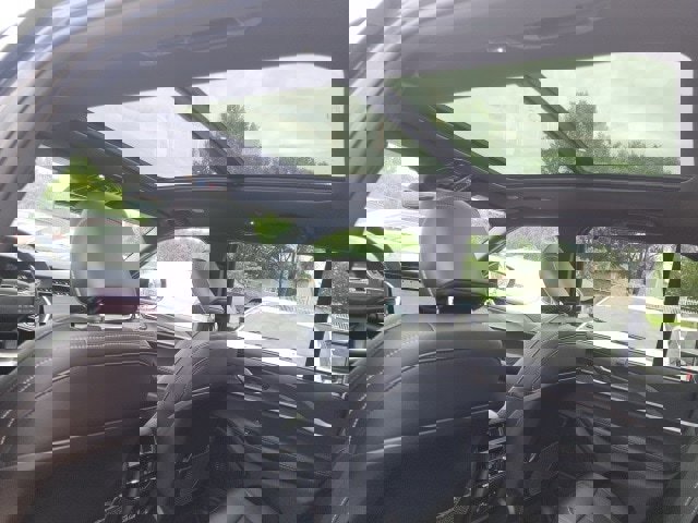 New 2025 Jeep Grand Cherokee Limited w/ Luxury Tech Group II image 2