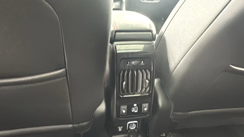 Used 2022 Jeep Compass Trailhawk w/ Trailhawk Elite Group image 38