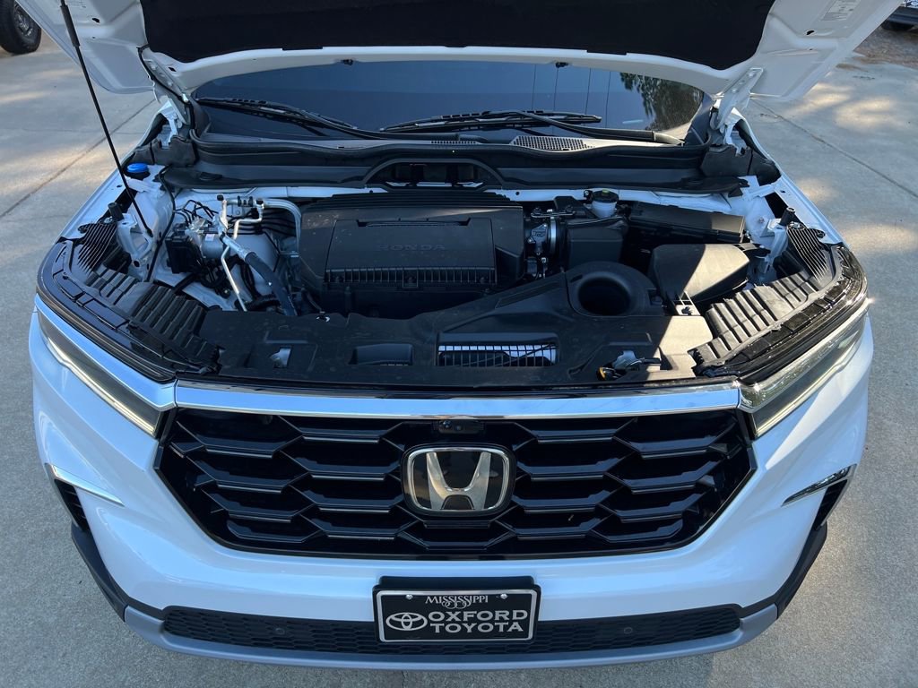 Used 2025 Honda Pilot Elite image 18