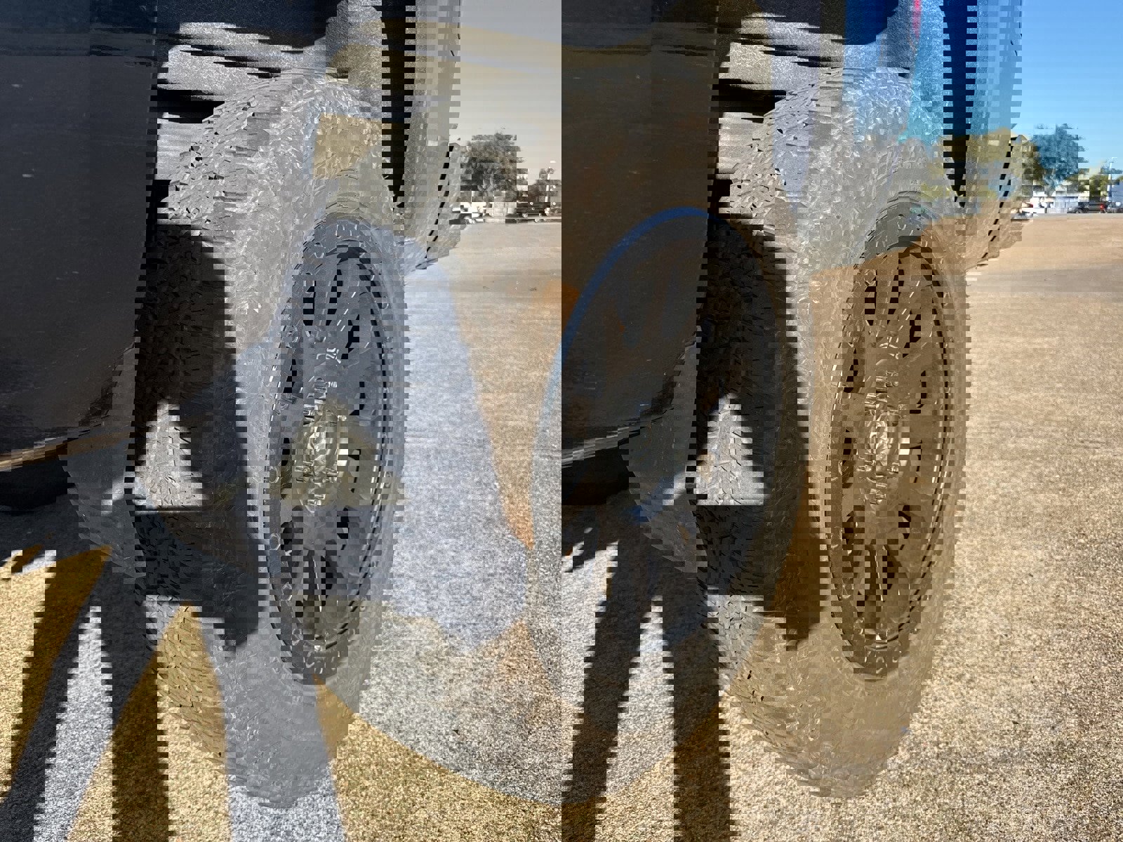 Used 2018 Chevrolet Silverado 1500 LT w/ All Star Edition image 12