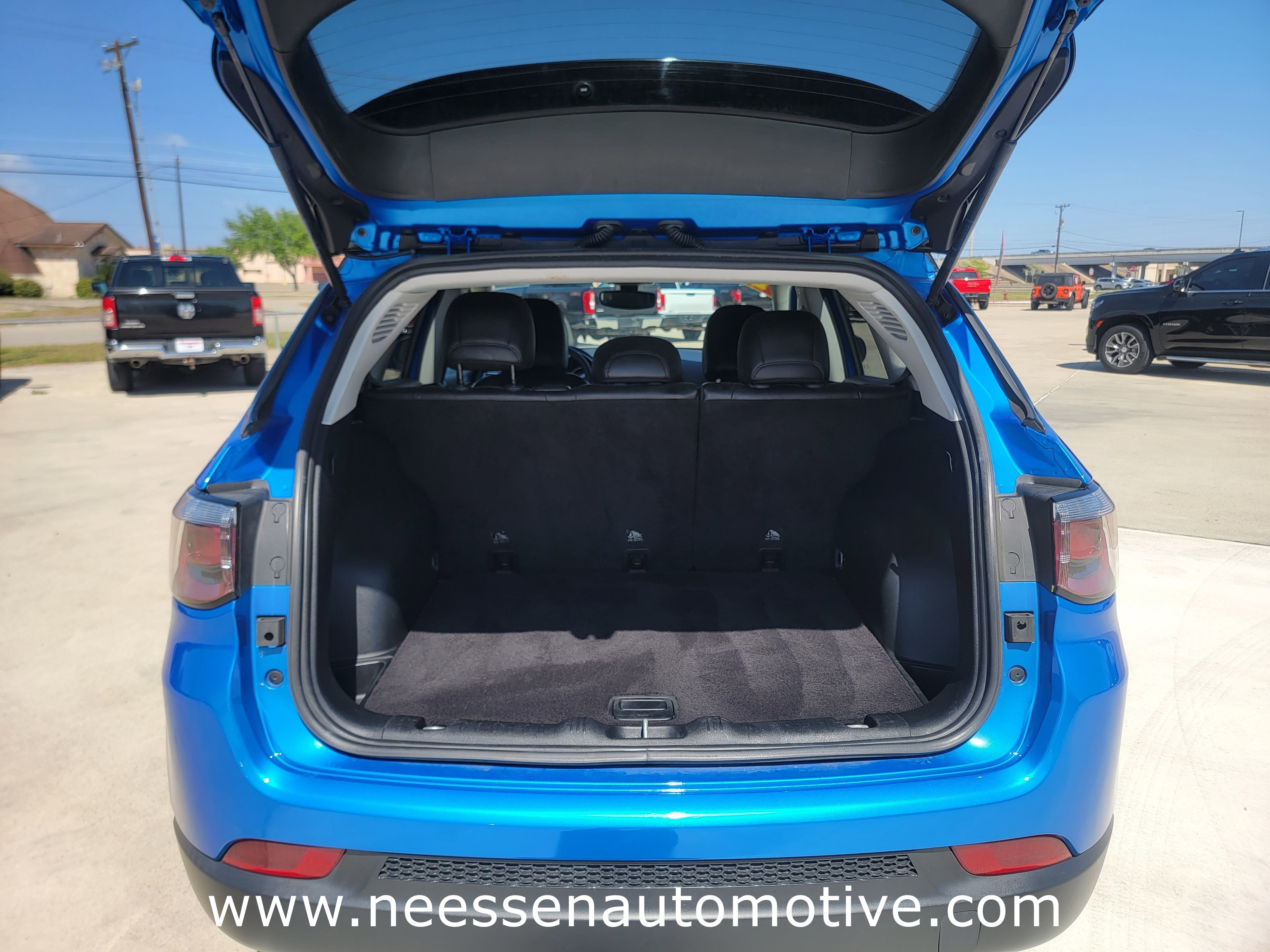 Used 2021 Jeep Compass Latitude image 29