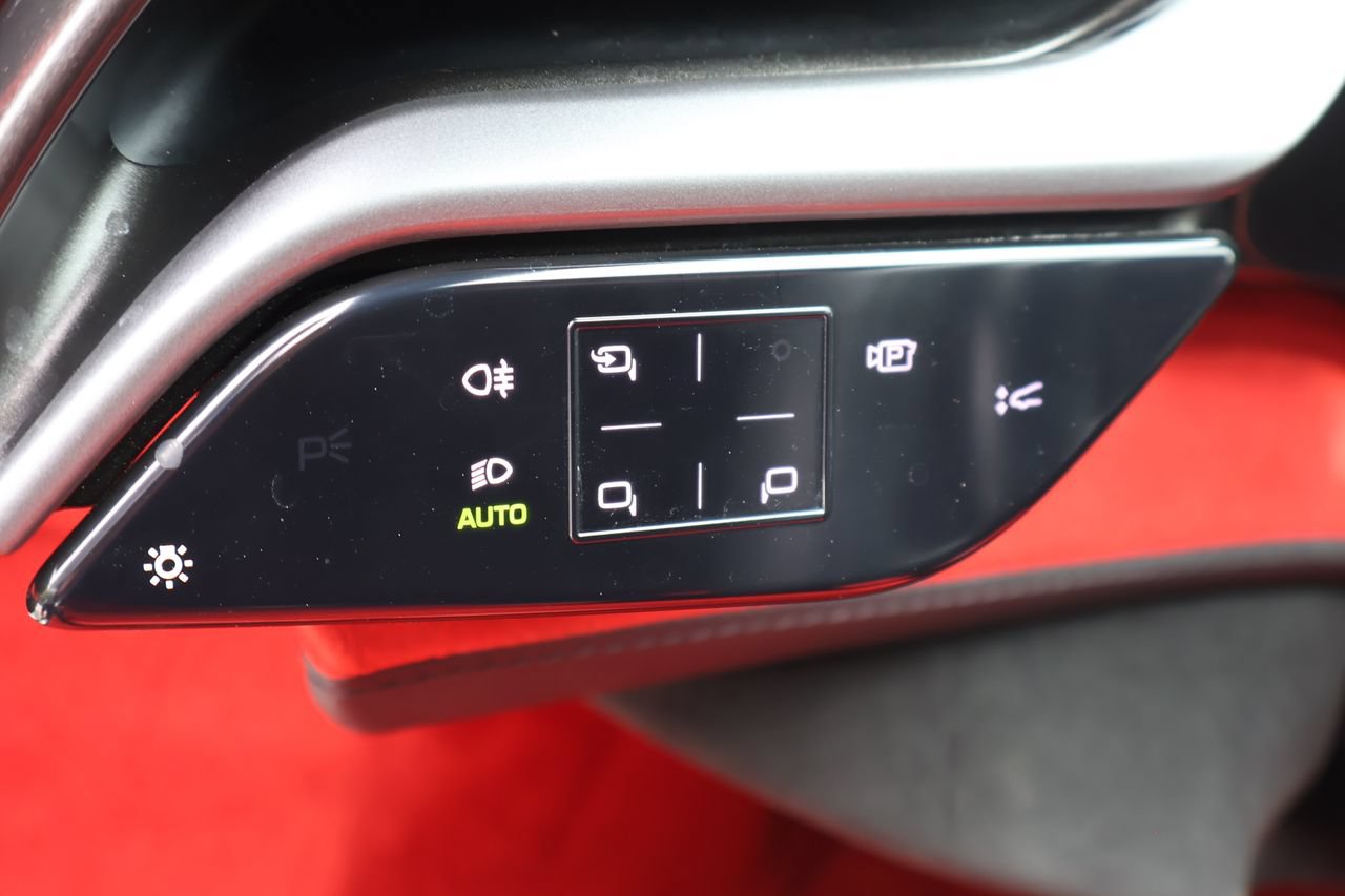 Used 2023 Ferrari SF90 Stradale AWD/4WD image 18