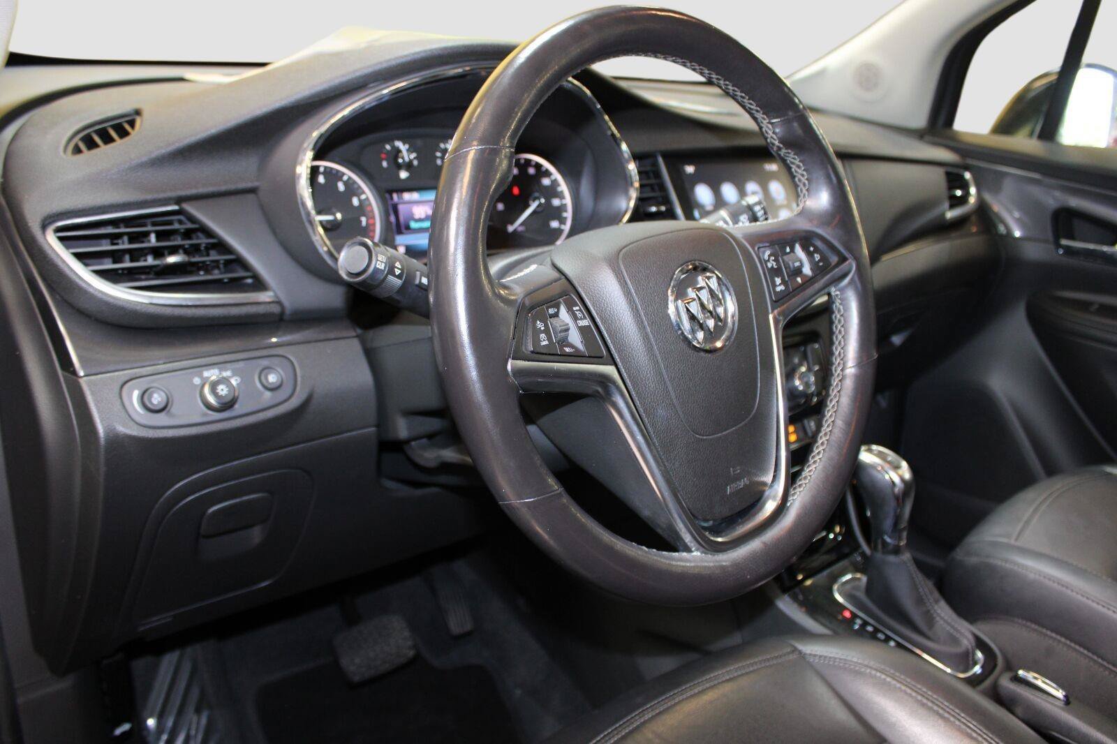 Used 2019 Buick Encore Essence w/ Safety Package II FWD image 17