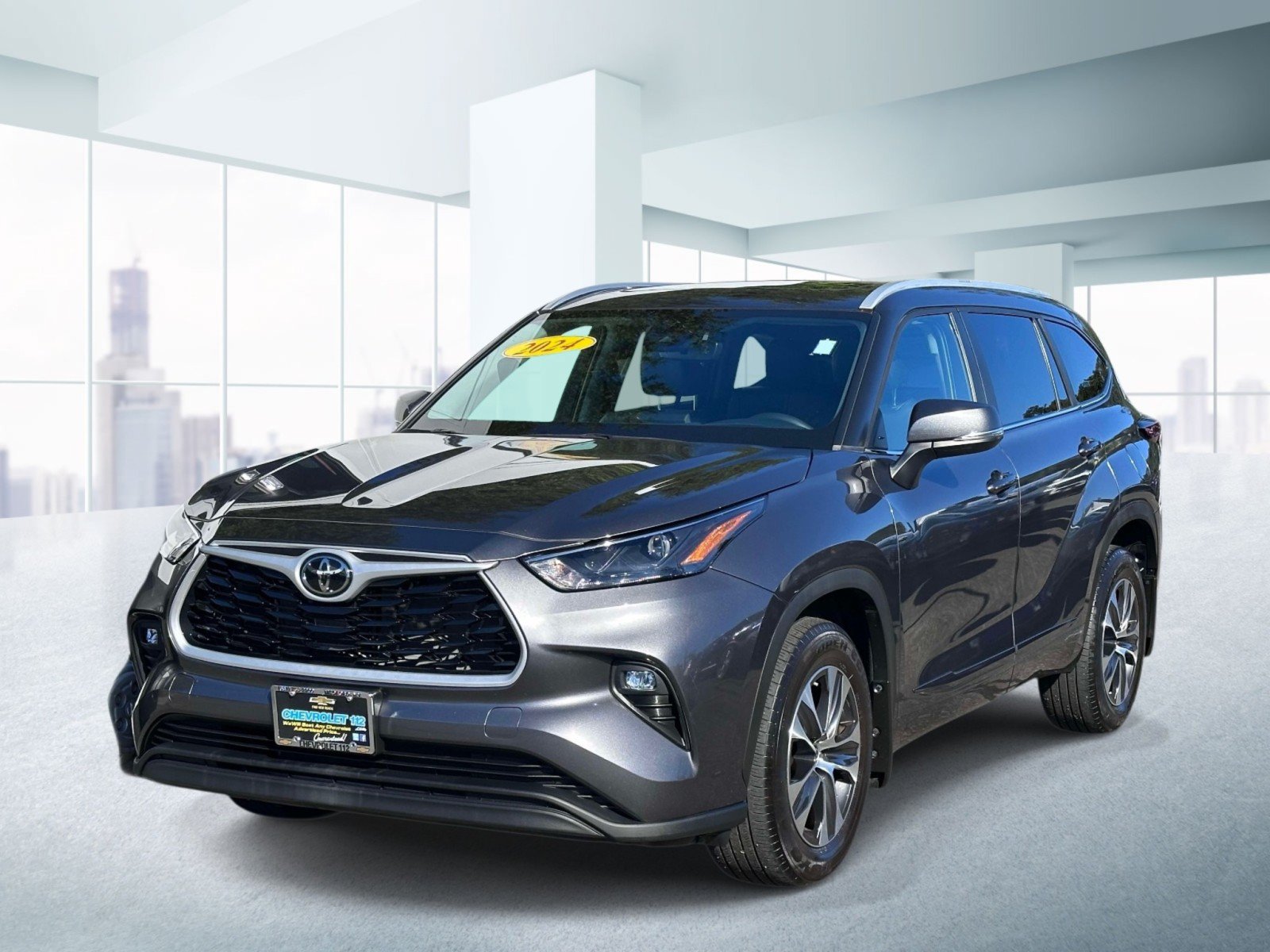 Used 2024 Toyota Highlander XLE