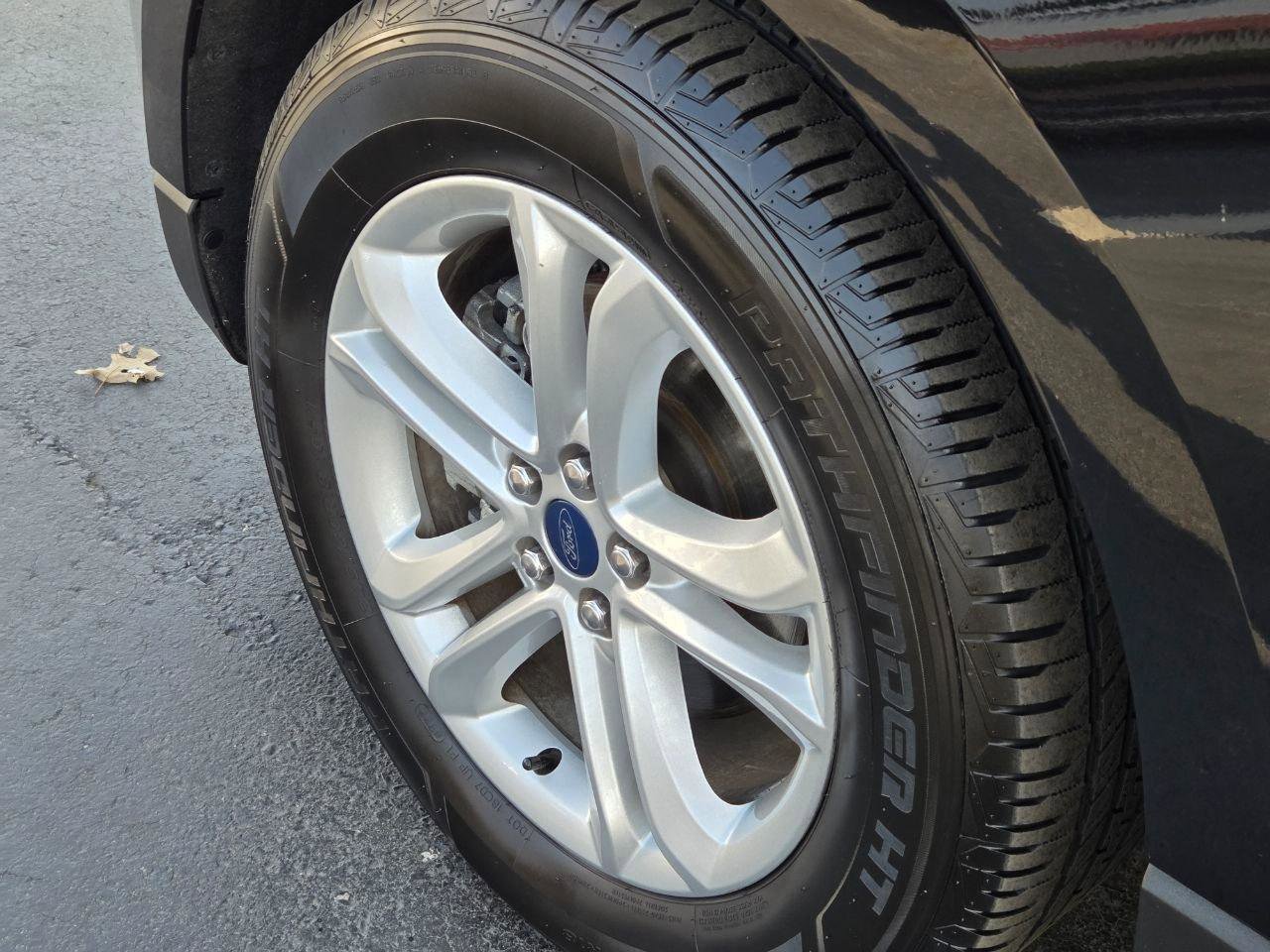 Used 2019 Ford Edge SEL FWD image 8