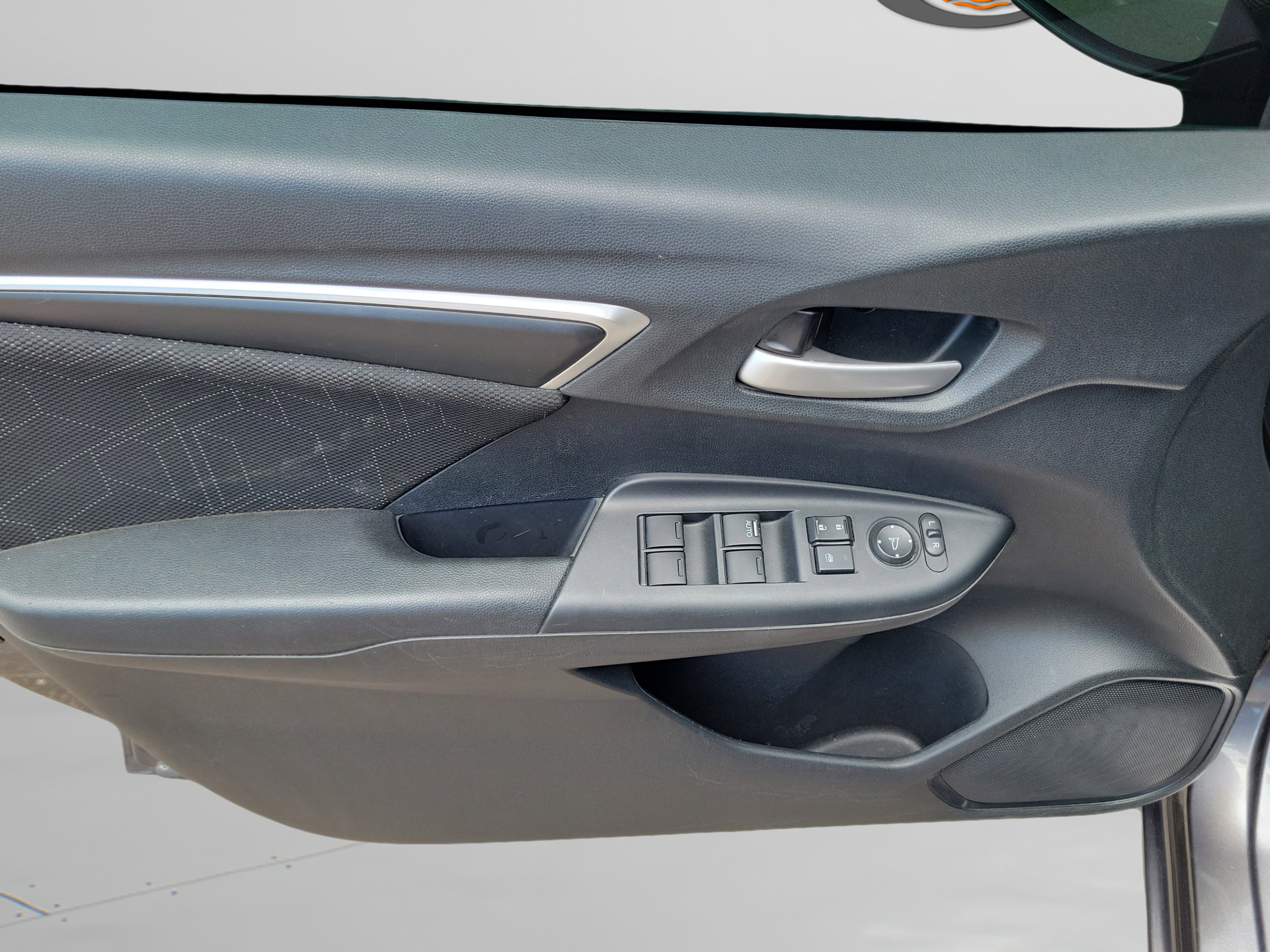 Used 2015 Honda Fit EX image 23