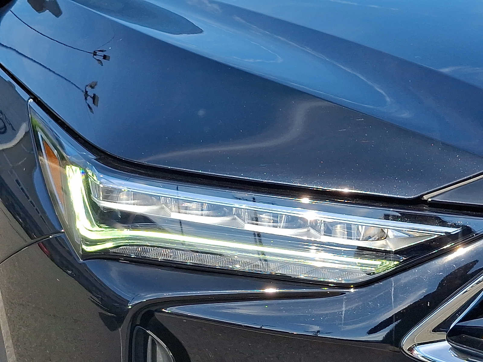 Certified 2024 Acura MDX w/ Technology Package AWD/4WD image 9