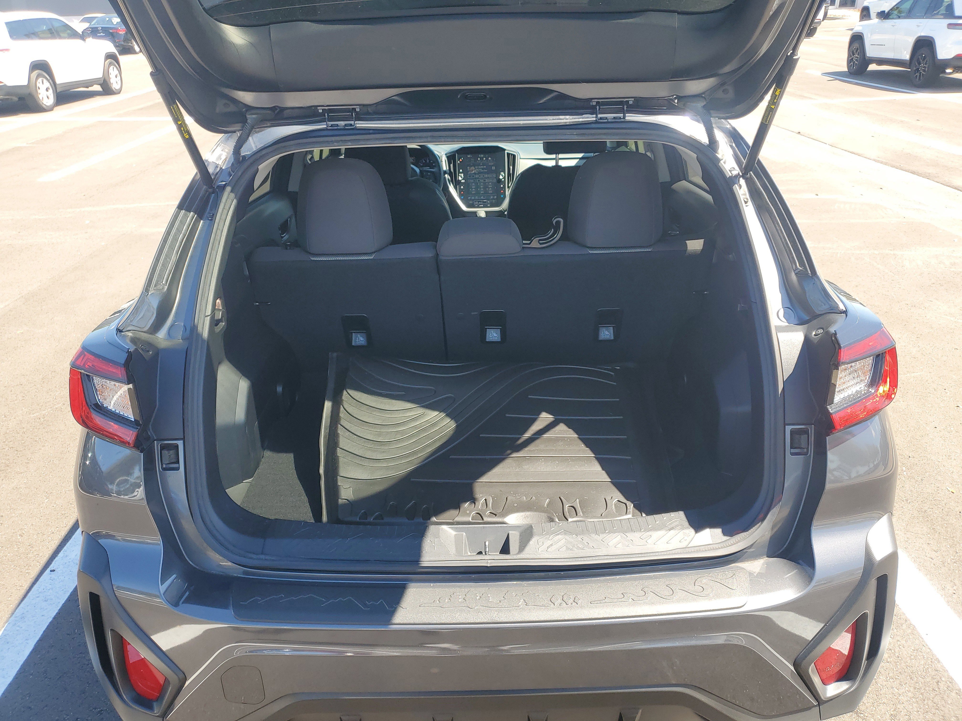 Used 2024 Subaru Crosstrek 2.0i Premium image 8