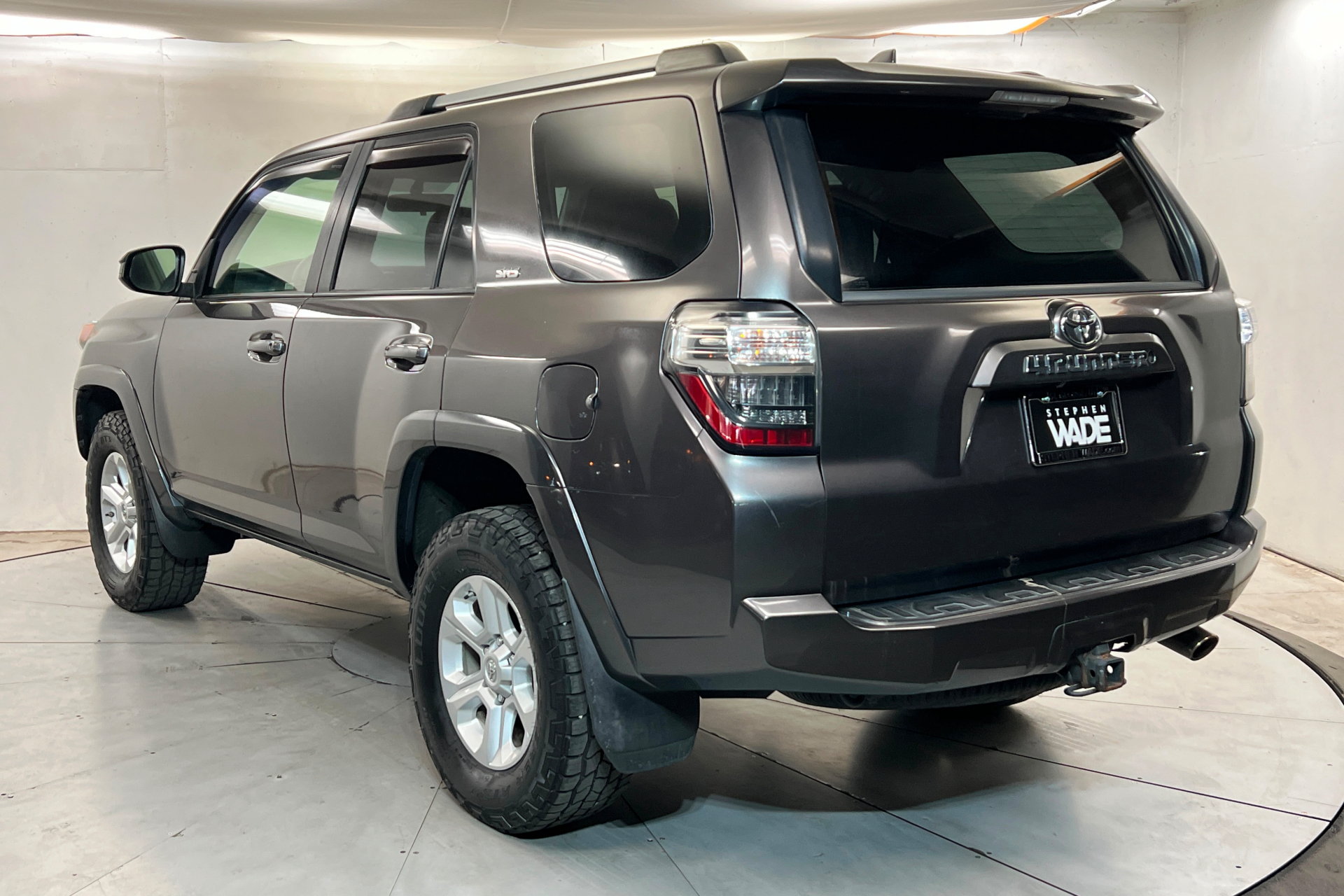 Certified 2019 Toyota 4Runner SR5 AWD/4WD image 3