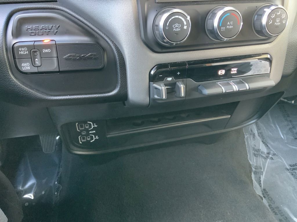Certified 2024 RAM 3500 Big Horn image 23