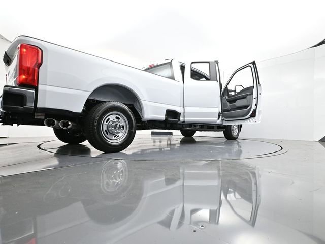 New 2026 Ford F250 XL image 40