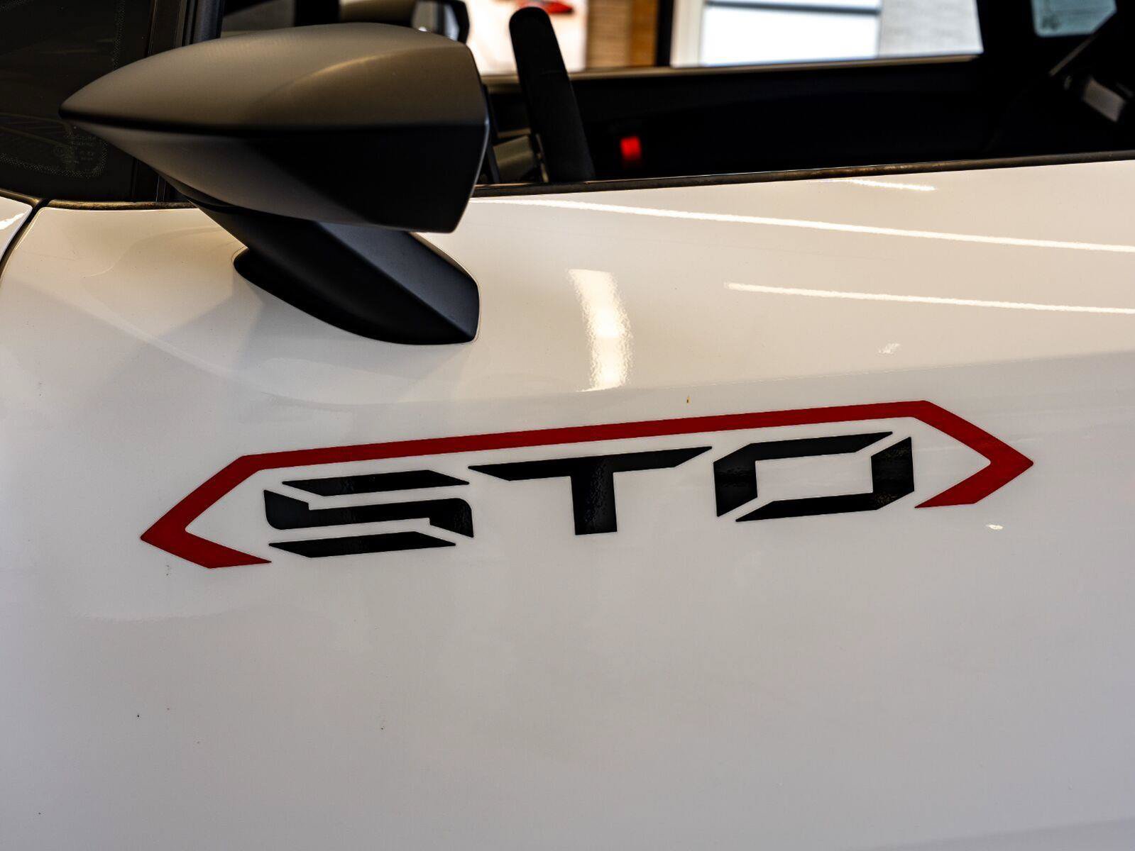 Used 2022 Lamborghini Huracan STO RWD image 46