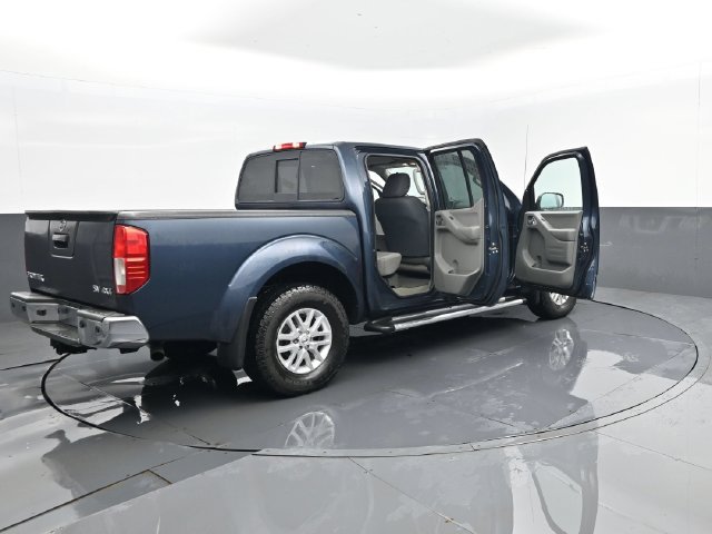 Used 2017 Nissan Frontier SV w/ SV Value Truck Package AWD/4WD image 28
