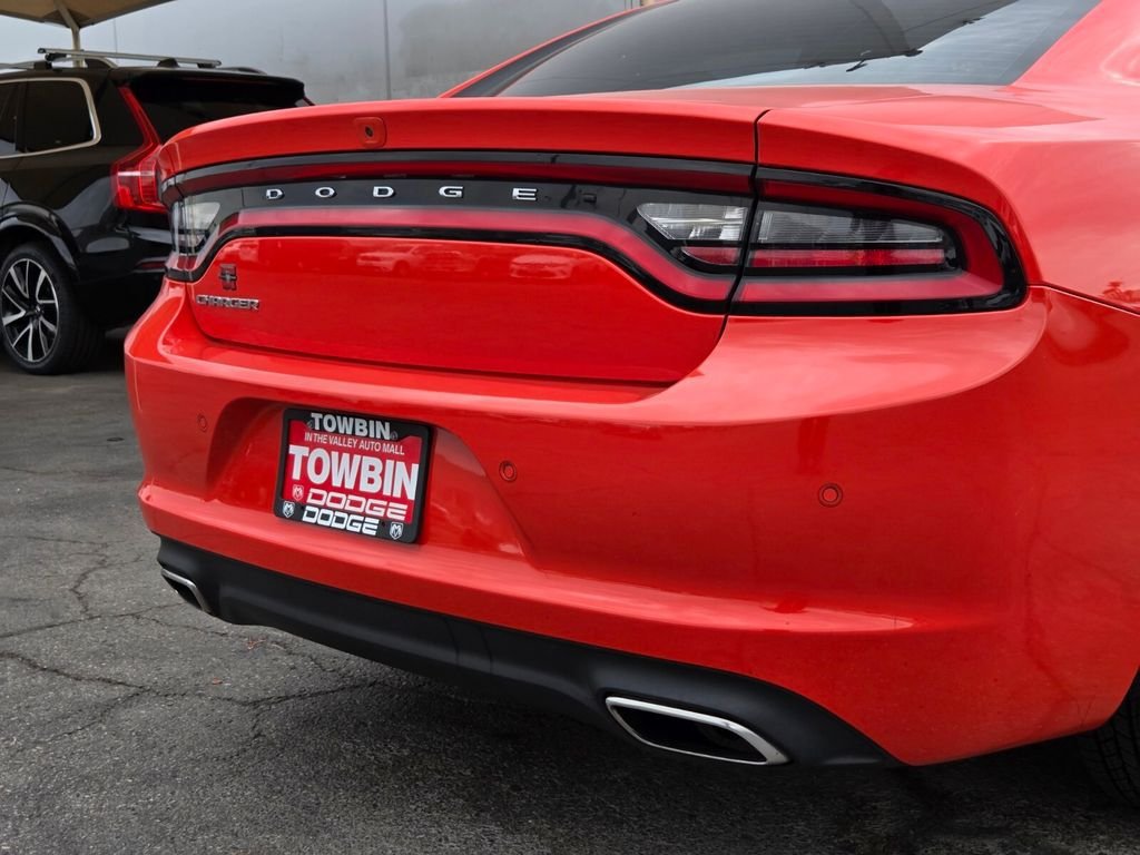 Used 2022 Dodge Charger SXT RWD image 5