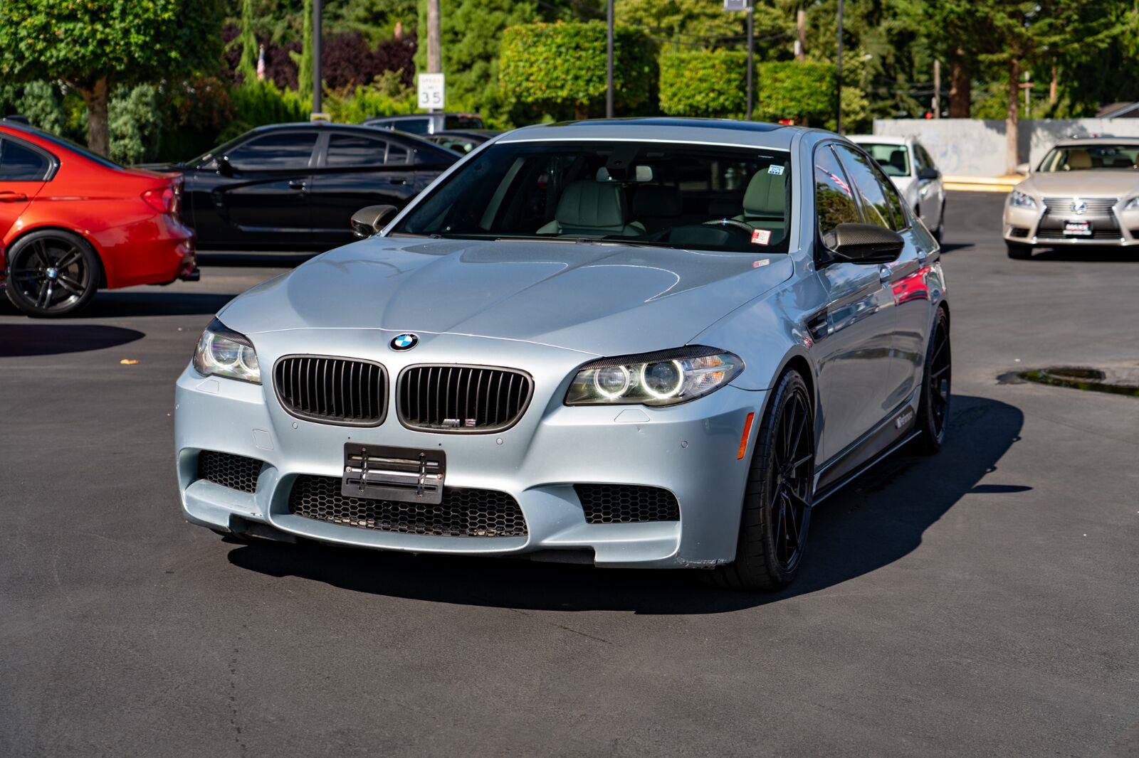 Used 2014 BMW M5 RWD image 4