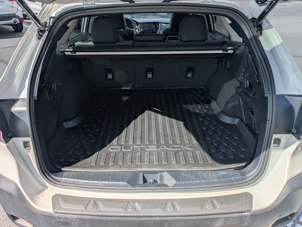 Certified 2024 Subaru Outback Onyx Edition AWD/4WD image 14