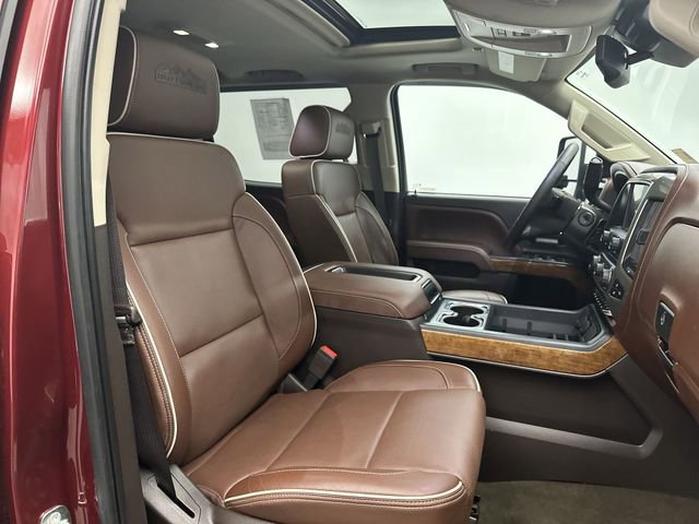 Used 2015 Chevrolet Silverado 2500 High Country w/ Duramax Plus Package image 29