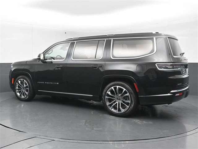 Used 2023 Jeep Grand Wagoneer Series III image 5