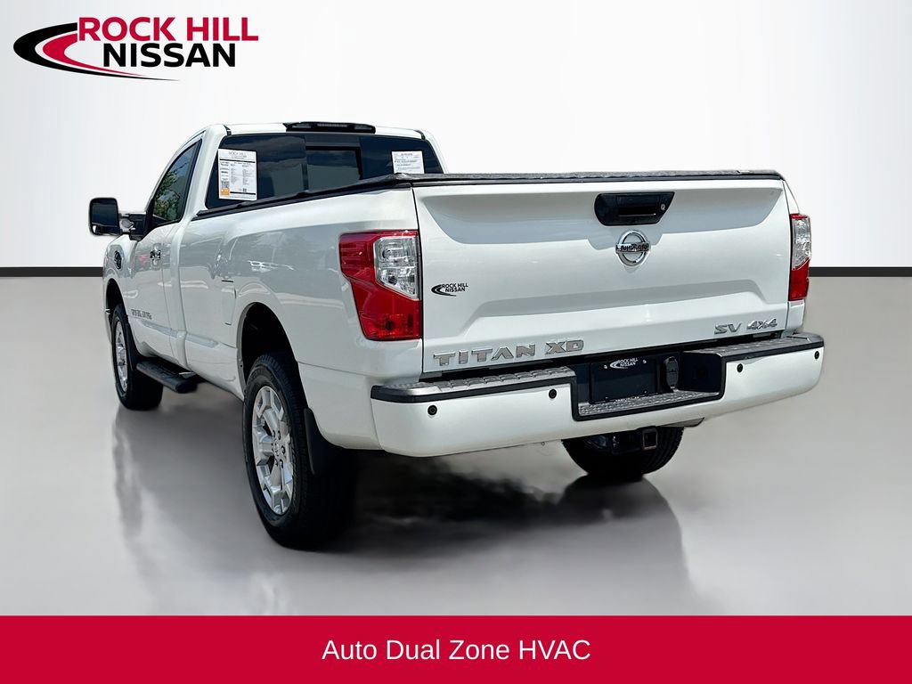 Used 2017 Nissan Titan SV AWD/4WD image 5