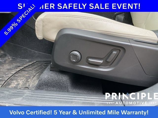 Certified 2023 Volvo XC40 B5 Plus w/ Driver Assist Package AWD/4WD image 31