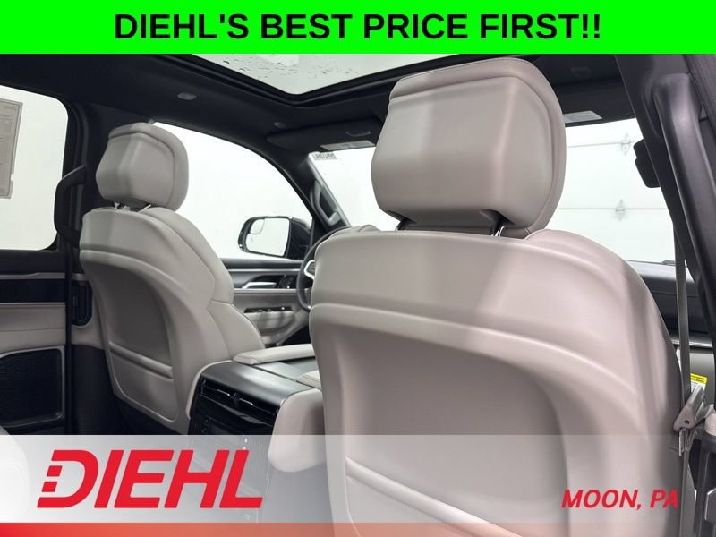 New 2026 Jeep Grand Wagoneer 4WD w/ Premium Group I image 16
