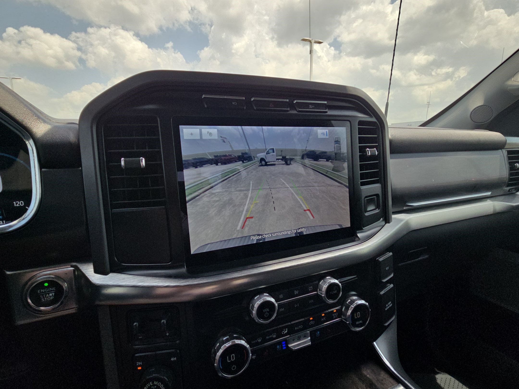 Used 2021 Ford F150 Lariat w/ Equipment Group 502A High AWD/4WD image 26