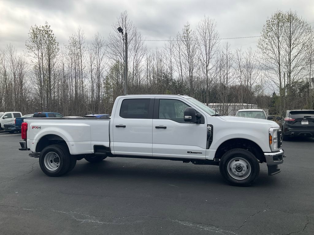 New 2026 Ford F350 XL image 4