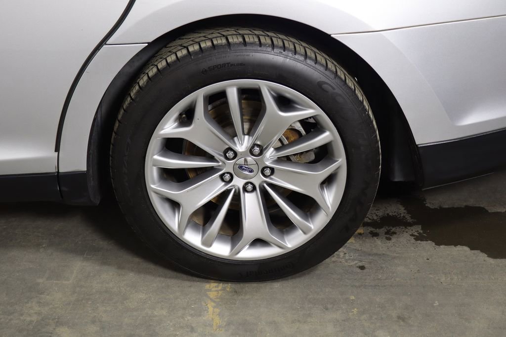 Used 2014 Ford Taurus Limited FWD image 38