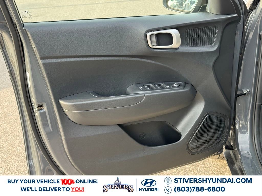 Certified 2023 Hyundai Venue SEL w/ Cargo Package image 24