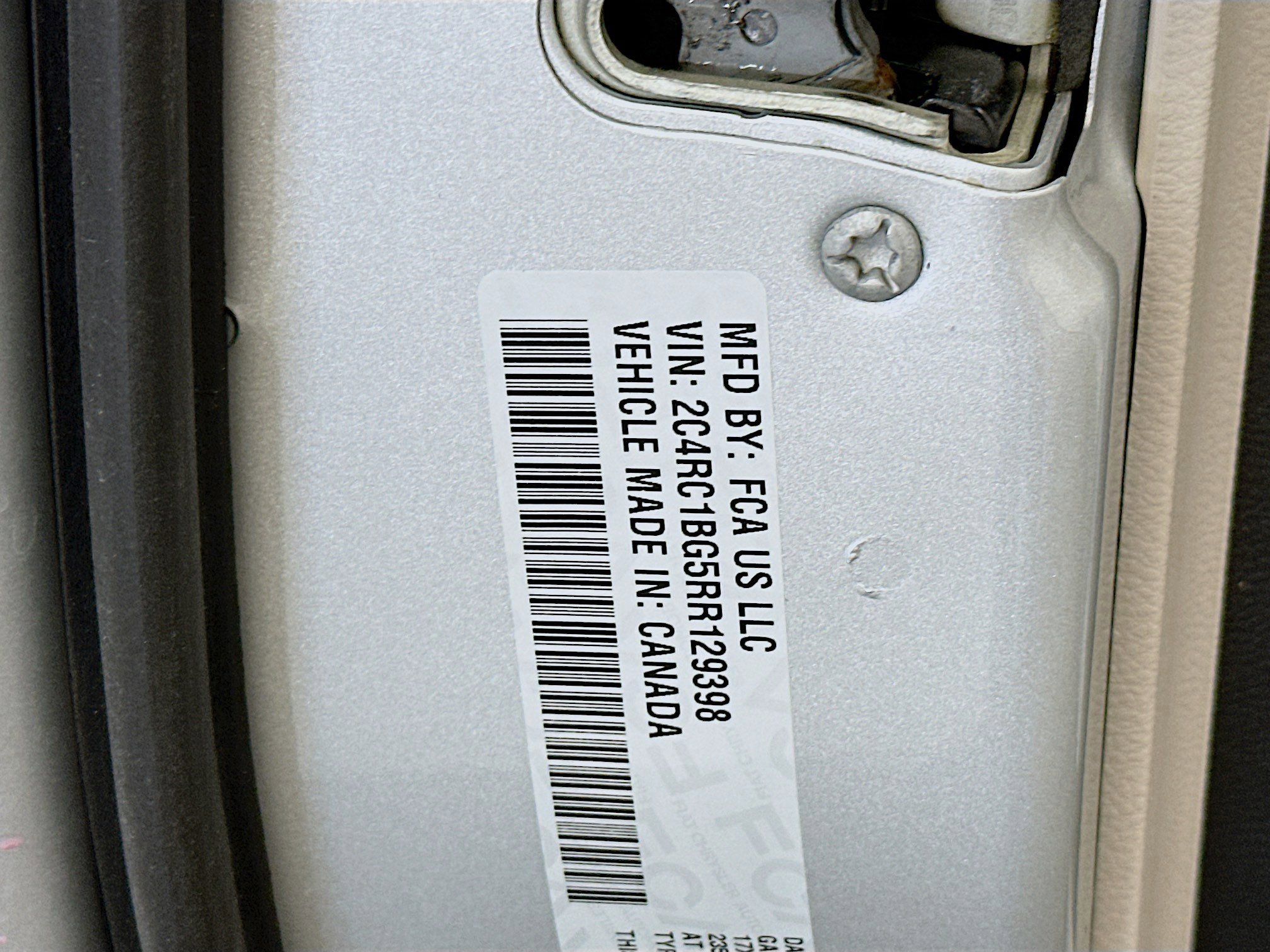 Used 2024 Chrysler Pacifica Touring-L image 12