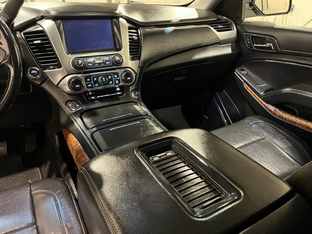 Used 2018 Chevrolet Suburban Premier image 19