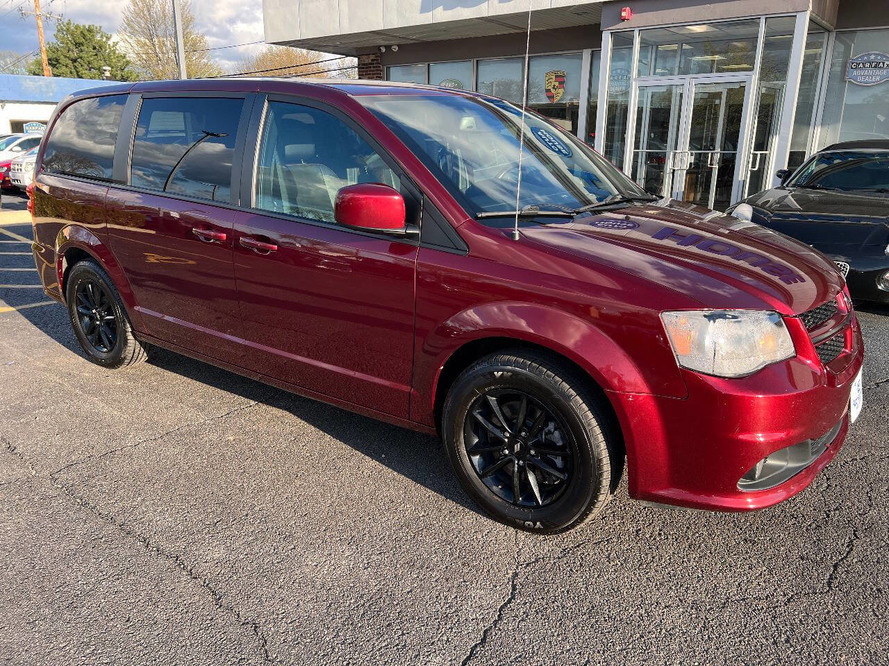 Used 2019 Dodge Grand Caravan GT image 4
