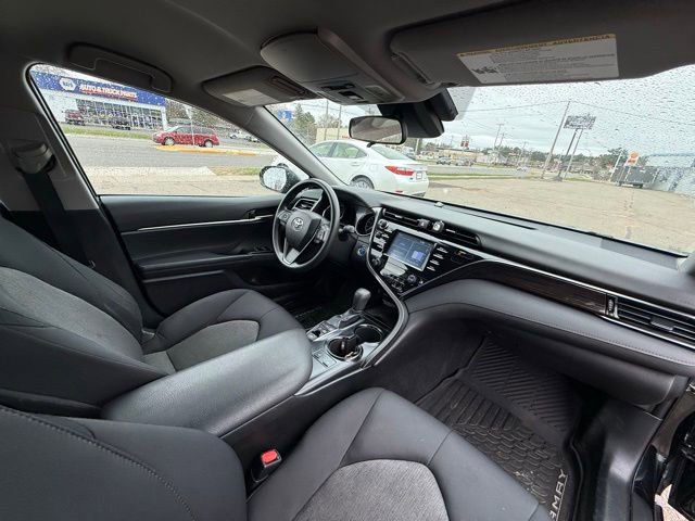 Used 2019 Toyota Camry LE FWD image 20