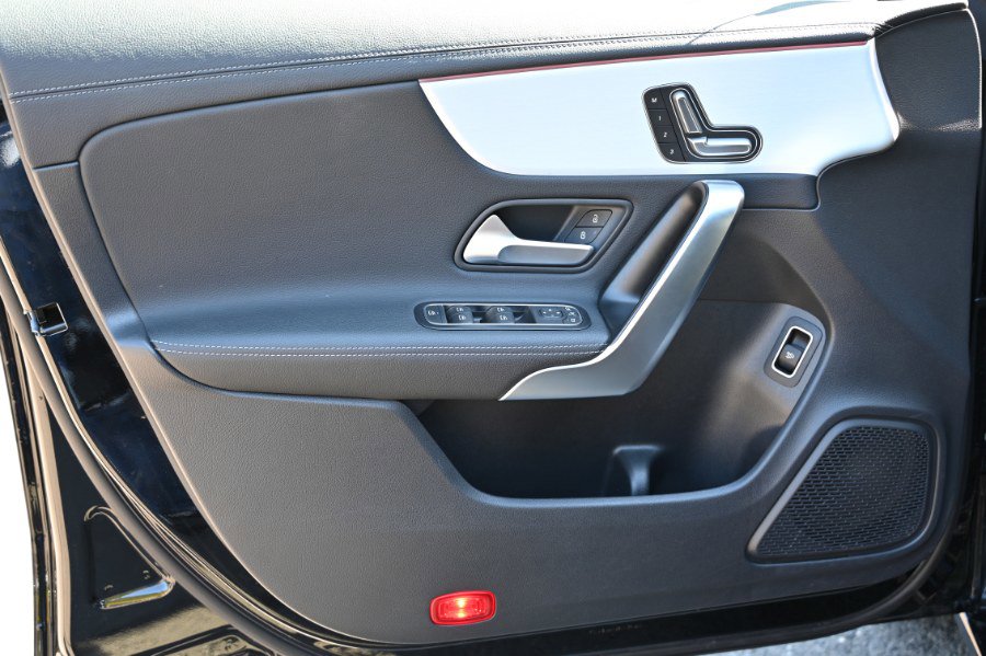 Used 2025 Mercedes-Benz CLA 250 4MATIC image 18