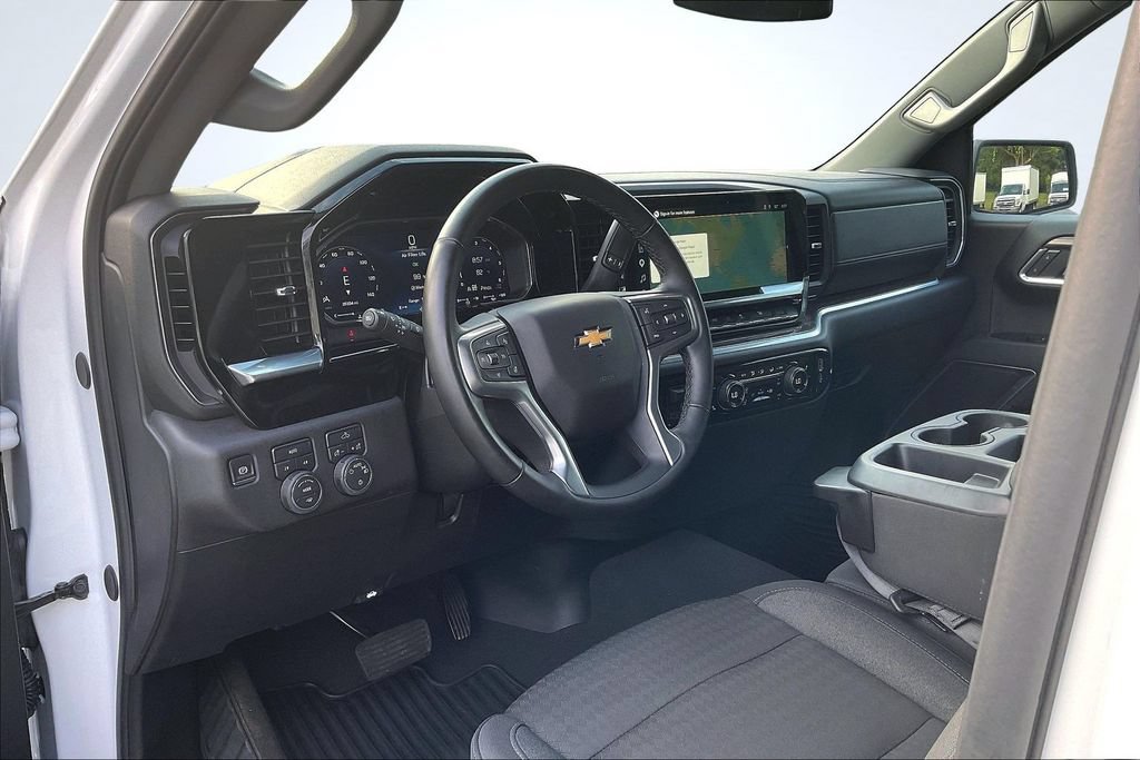 Used 2026 Chevrolet Silverado 1500 LT AWD/4WD image 19