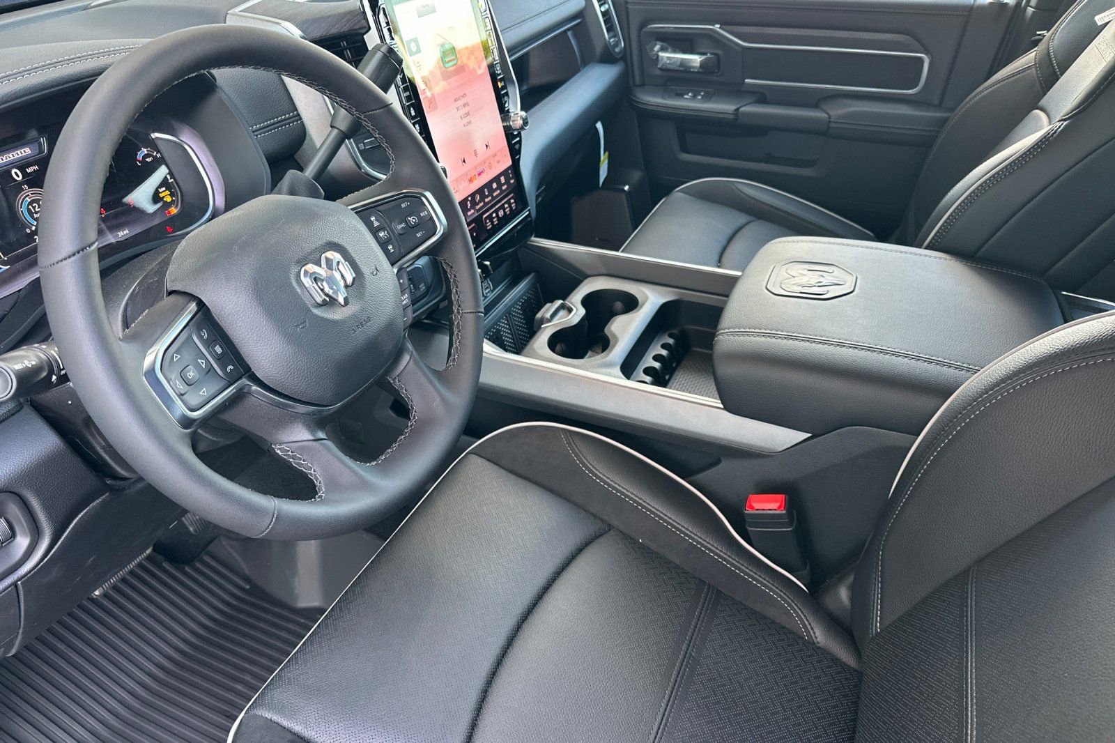 New 2026 RAM 3500 Laramie AWD/4WD image 11